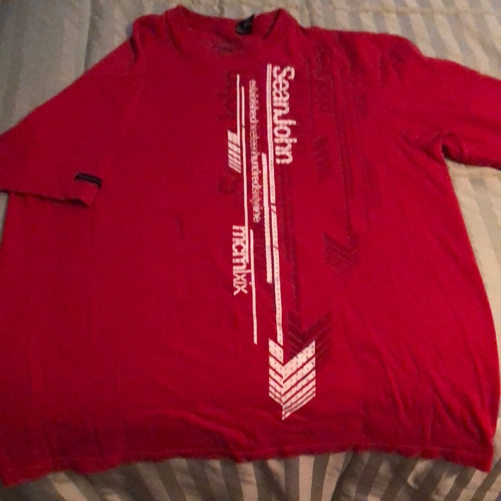 Sean John t- shirt